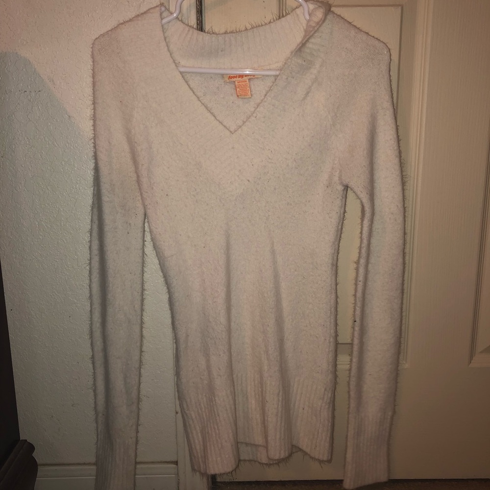 White sweater/dress
